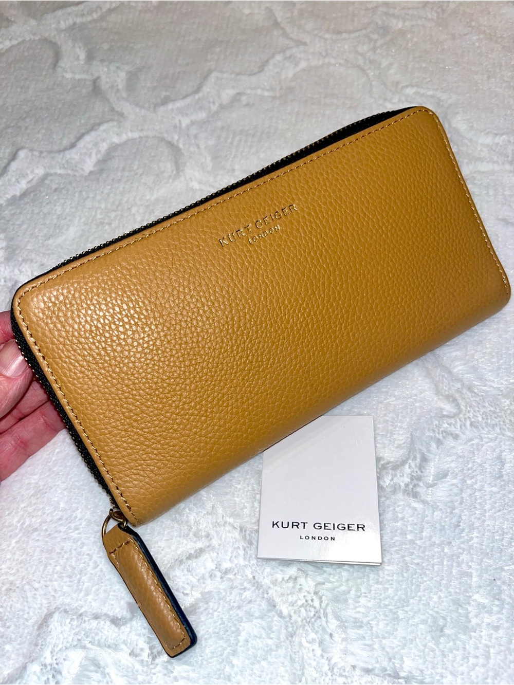 Kurt Geiger NWT! Pebbled Leather Zip Around Continental Wallet - Camel Tan